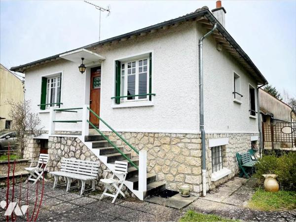 BOURRON MARLOTTE MAISON confortable et lumineuse à remettre au gout du jour