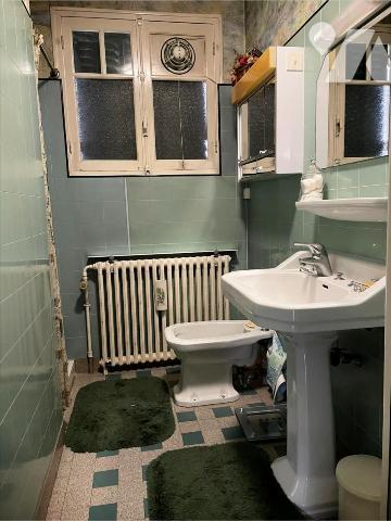 BOURRON MARLOTTE MAISON confortable et lumineuse à remettre au gout du jour