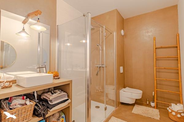 Appartement à vendre |                                       Bordeaux |                                        2 pièces  |  50 m²
