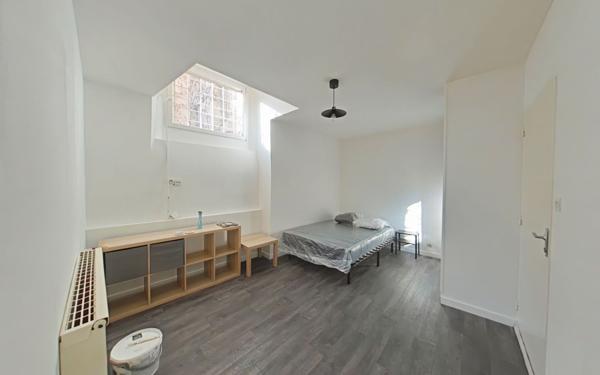 Appartement à louer    1 pièce •  Romans-sur-Isère