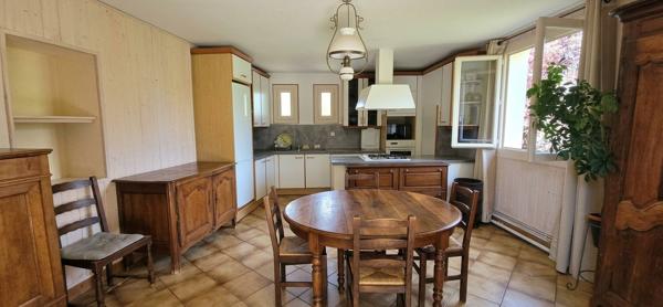Maison en pierre Boulazac Isle Manoire 6 pièce(s) 160 m2