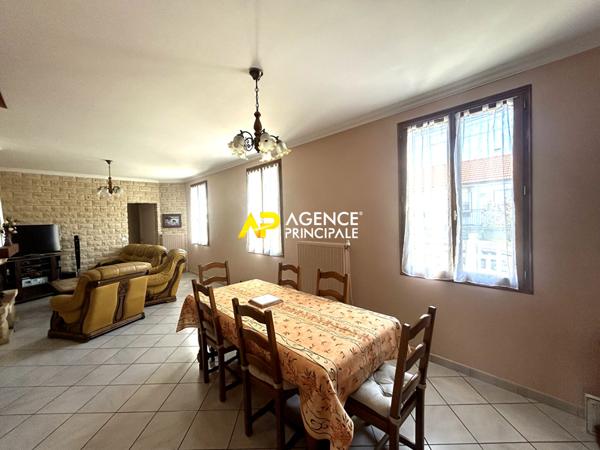 BEZONS _ SECTEUR CHÊNES _ Maison €415 000 ** - Référence 4485