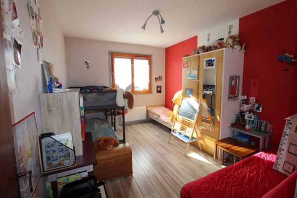 Maison Cournon D Auvergne 8 pièce(s) 208 m2