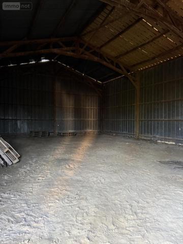 Garage - Parking à vendre à Nieul-le-Dolent en Vendée (85430), ref : 85072-1135