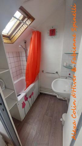 Quartier Cernay studio meublé sans travaux