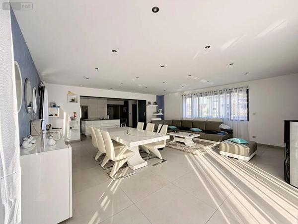 Achat - Maison Le Grand-Quevilly 76120 7 pièces 200 m 2 501 m 2