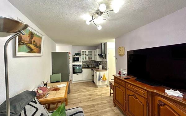 Appartement à vendre    2 pièces • 42 m2 Sète
