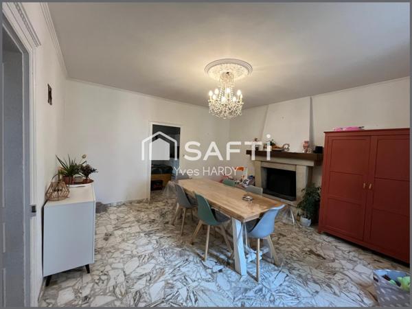 15 Mn Les Herbiers. 50 Mn de Nantes. RARE : Demeure de caractère. 5 Ch. Beau terrain.