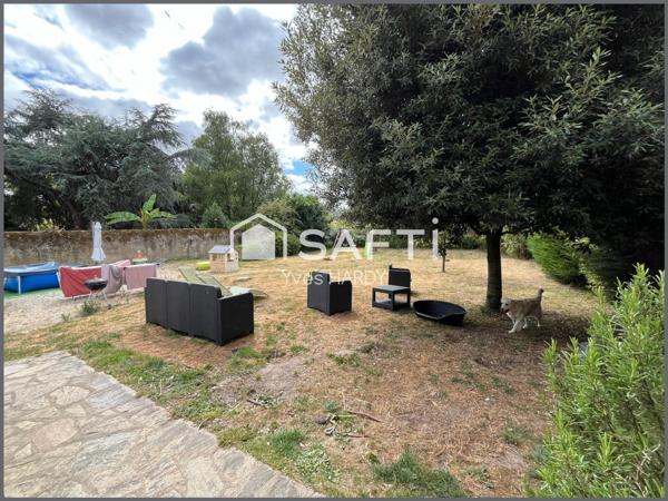 15 Mn Les Herbiers. 50 Mn de Nantes. RARE : Demeure de caractère. 5 Ch. Beau terrain.