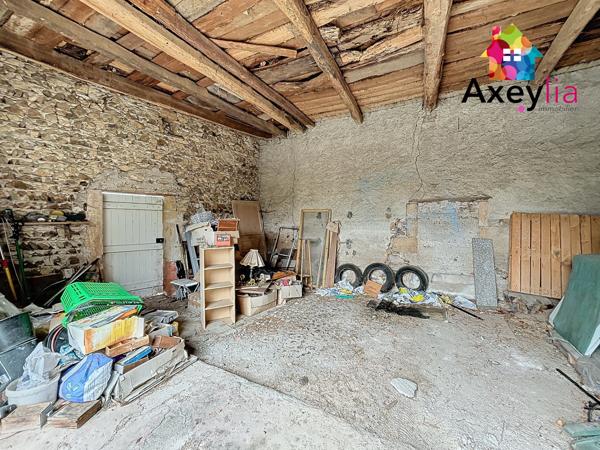 Pouilly-sous-Charlieu (42720) A VENDRE - 5 MIN DE POUILLY-SOUS-CHARLIEU - MAISON SUR TERRAIN AVEC DEPENDANCES