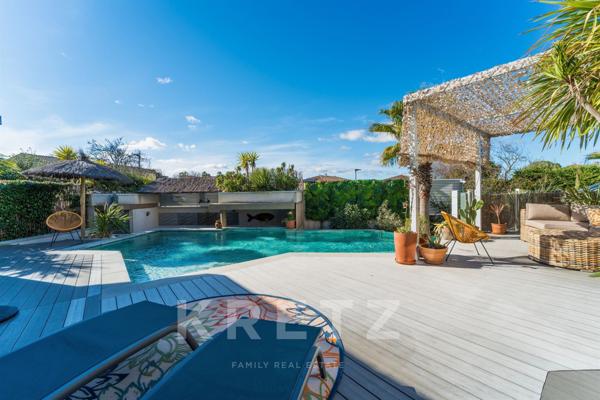 Villa contemporaine avec piscine Bali à débordement entre Agde et Béziers
