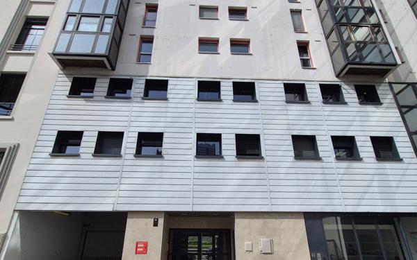 Appartement à vendre    4 pièces • 82,27 m2 Lyon 6