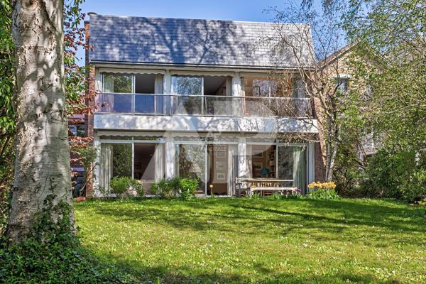 Viroflay Rive Droite - Maison d'architecte €1 320 800 ** - Référence 670-C