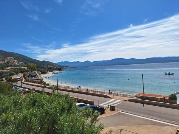 T3 récent de standing route des Sanguinaires 80m² en bord de mer Ajaccio (20000)