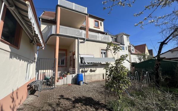 Immeuble à vendre    15 pièces • 286 m2 Ostwald