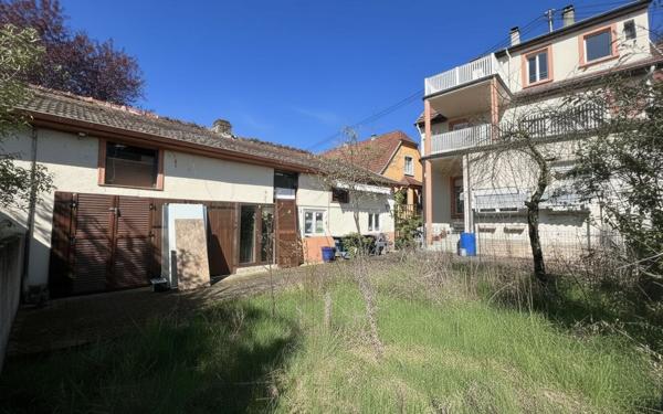 Immeuble à vendre    15 pièces • 286 m2 Ostwald