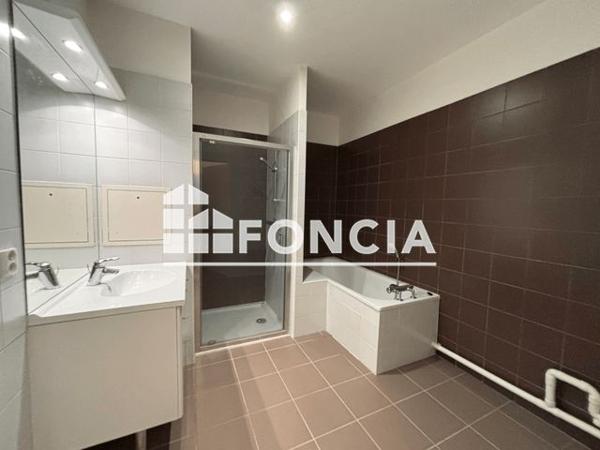 Location Appartement 2 pièces 60.47 m² - 9 RUE DES HEULINES Cergy 95000