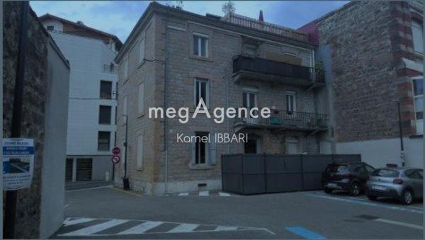 Appartement à LE CHAMBON-FEUGEROLLES, 42500 - 2 pièces 40m²