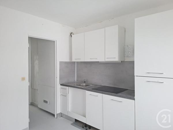 Appartement F5 à vendre  5 pièces - 104,54 m2 MELUN - 77