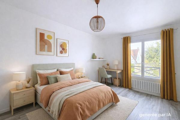 MAISON de 2017 à 15' de la gare RER/SNCF