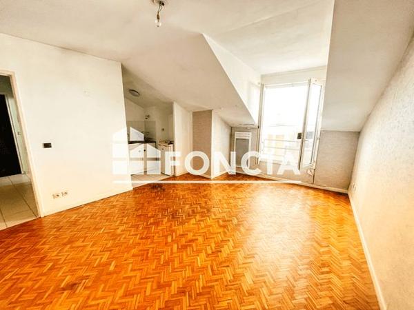 À vendre Studio 30 m² - Lyon 69008