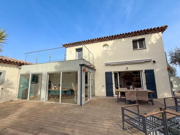 Maison en position dominante