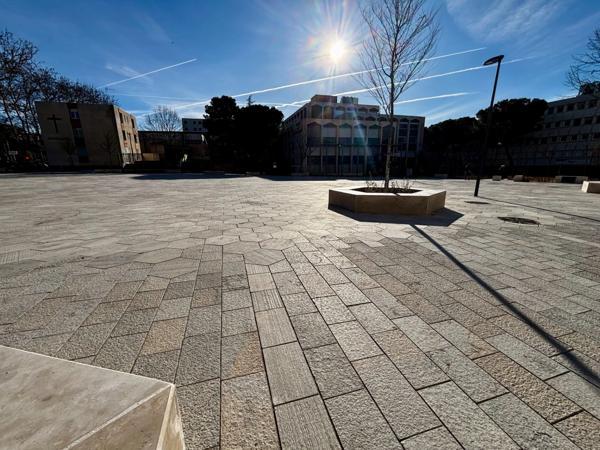 QUARTIER ENCAGNANE STUDIO A VENDRE AIX EN PROVENCE (13)