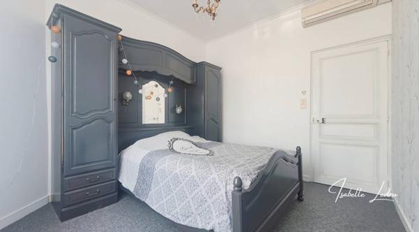 Immeuble à vendre 10 pièces de 295 m²