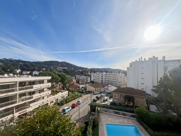 Appartement square Carnot 3 pièces 64.06 m² . BOX ET CAVE