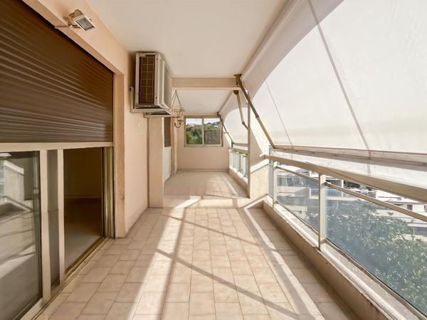 Appartement square Carnot 3 pièces 64.06 m² . BOX ET CAVE