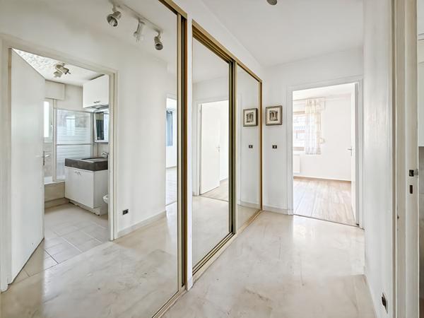 Appartement square Carnot 3 pièces 64.06 m² .