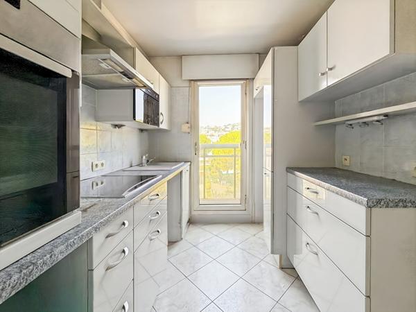 Appartement square Carnot 3 pièces 64.06 m² .