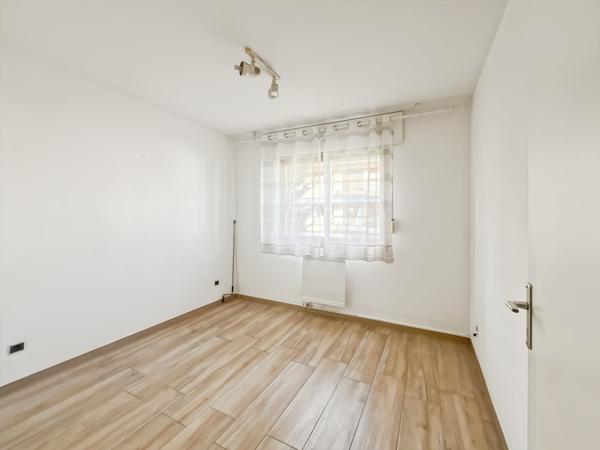 Appartement square Carnot 3 pièces 64.06 m² . BOX ET CAVE