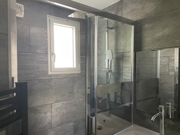 RARE - Duplexe neuf Type 4 avec Parking privé