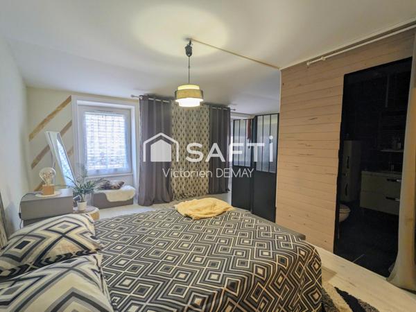 Maison en pierre 80 m², 2 ch., jardin + garage