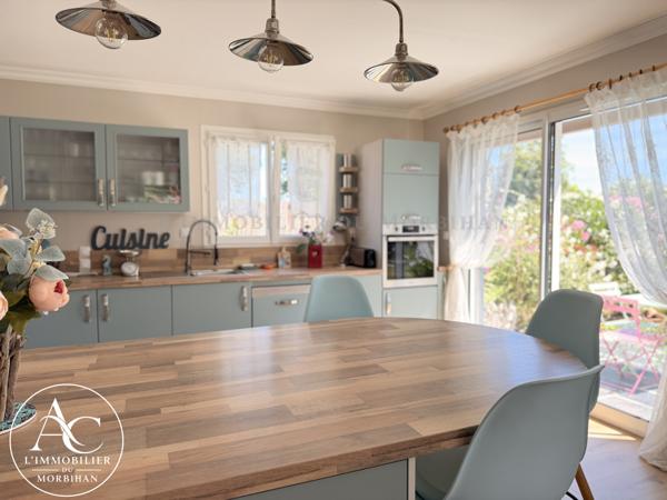 Maison contemporaine de 2020 au coeur du bourg de Sarzeau