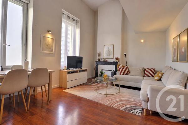 Immeuble à vendre  118,52 m 2   BORDEAUX  - 33