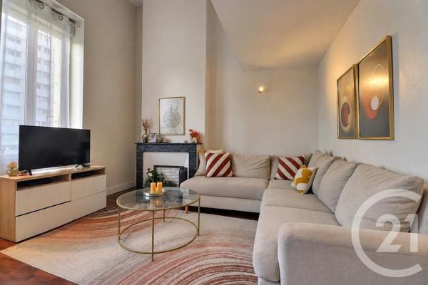 Immeuble à vendre  118,52 m 2   BORDEAUX  - 33