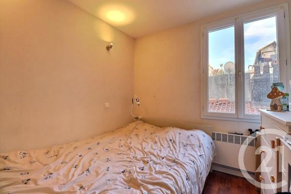 Immeuble à vendre  118,52 m 2   BORDEAUX  - 33