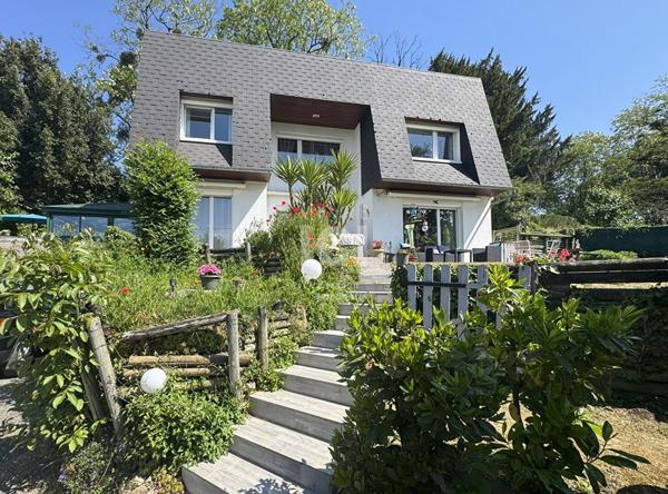 Charmante maison d'architecte - La Fleche -138 m2