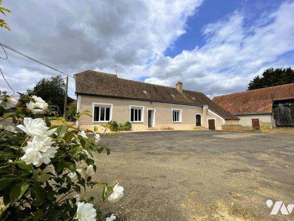 PROPRIETE de 150m² avec nombreuses DEPENDANCES sur environ 4ha de terres sur COURGAINS