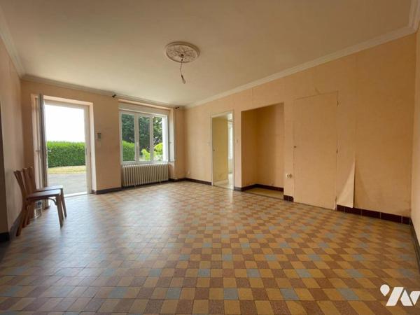 PROPRIETE de 150m² avec nombreuses DEPENDANCES sur environ 4ha de terres sur COURGAINS