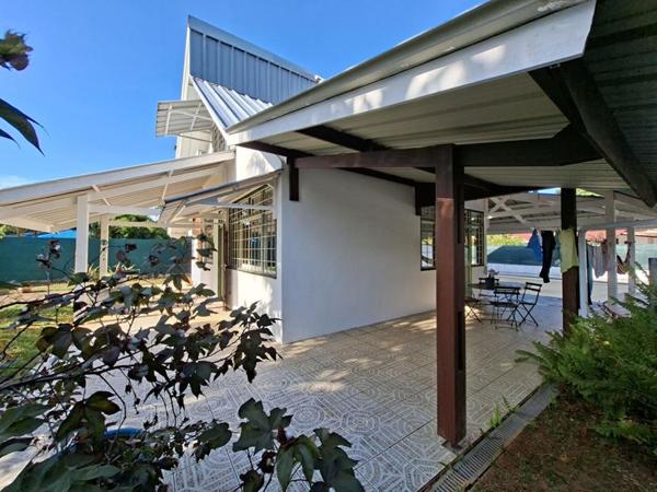 Remire Montjoly  VILLA 5 pièce(s) 90 m2 + piscine/jacouzzi