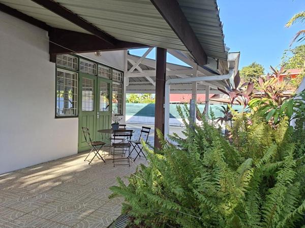 Remire Montjoly  VILLA 5 pièce(s) 90 m2 + piscine/jacouzzi
