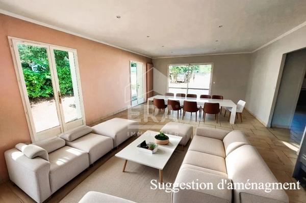 MAISON DE PLAIN-PIED - ENVIRONNEMENT calme et arboré - avec en BONUS une DEPENDANCE à aménager