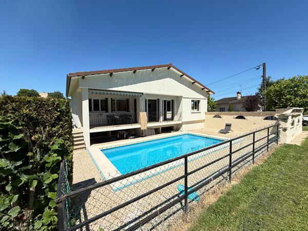 Maison - 6 pièces - 140 m²