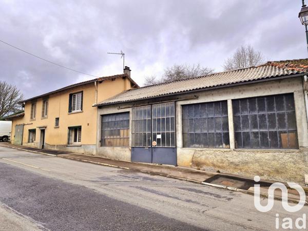 Maison de ville 3 pièces de 88 m² à Saint-Laurent-sur-Gorre (87310)