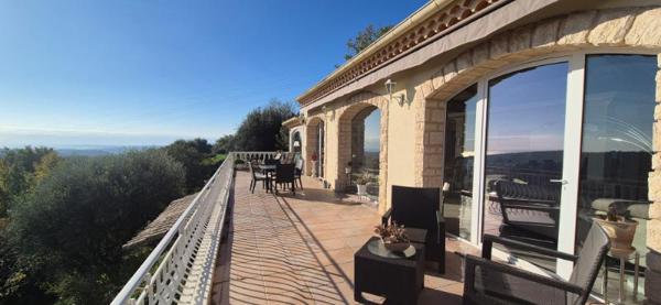 A visiter, villa de 195 m² environ pleine de charme !