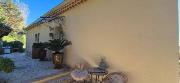 A visiter, villa de 195 m² environ pleine de charme !