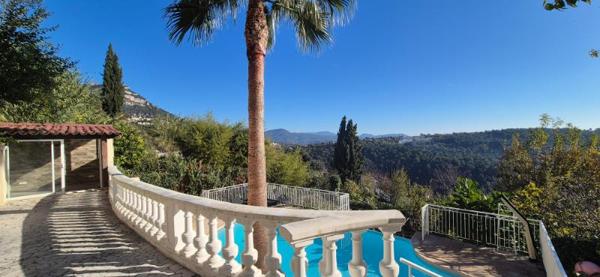 A visiter, villa de 195 m² environ pleine de charme !